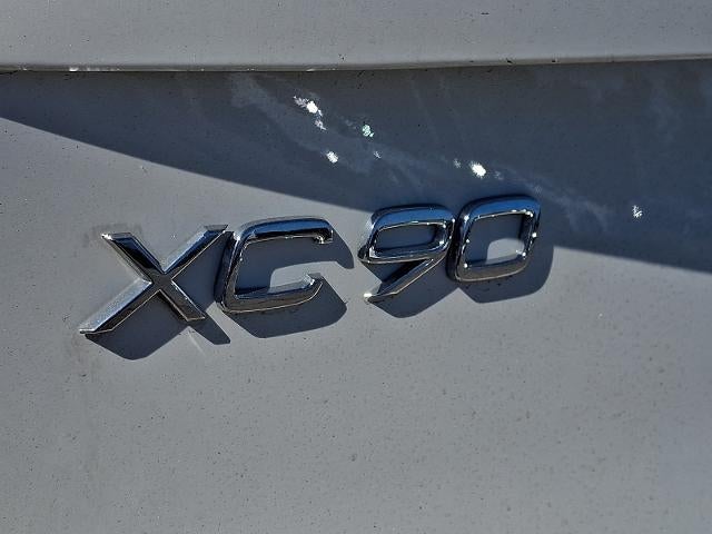 2026 Volvo XC90 Plug-In Hybrid T8 AWD Plus 7-Seater