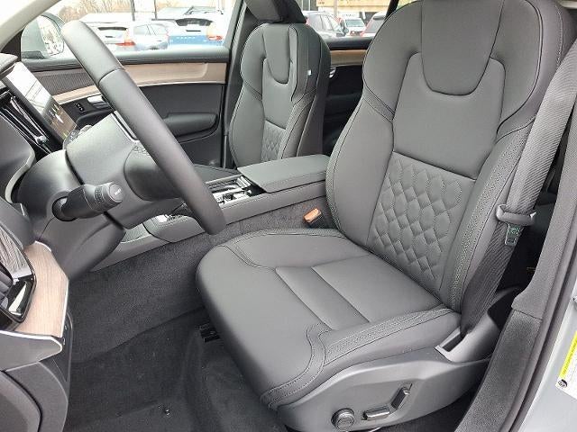 2026 Volvo XC90 Plug-In Hybrid T8 AWD Plus 7-Seater