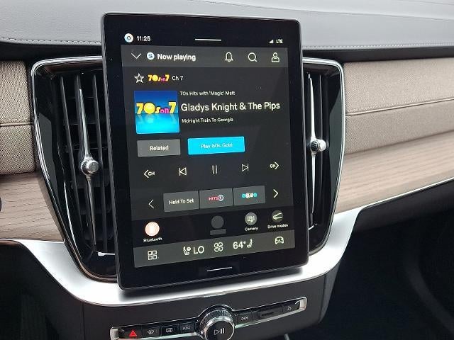 2026 Volvo XC90 Plug-In Hybrid T8 AWD Plus 7-Seater