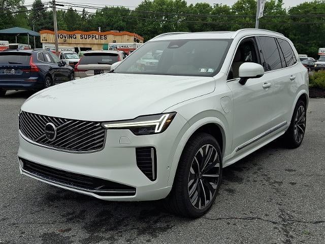 2026 Volvo XC90 Plug-In Hybrid T8 AWD Plus 7-Seater