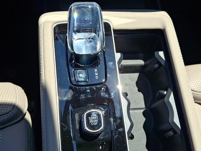 2026 Volvo XC90 Plug-In Hybrid T8 AWD Ultra 7-Seater