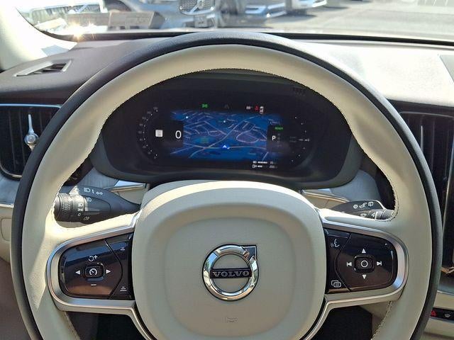 2025 Volvo XC60 Plug-In Hybrid T8 AWD Plus