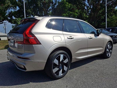 2025 Volvo XC60 Plug-In Hybrid T8 AWD Plus