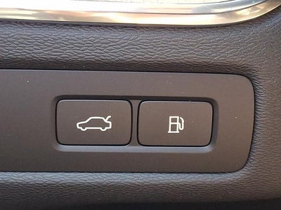 2026 Volvo XC60 Plug-In Hybrid T8 AWD Plus