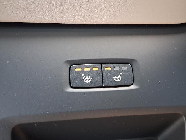 2026 Volvo XC60 Plug-In Hybrid T8 AWD Plus