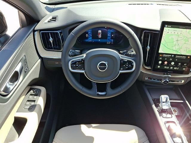 2026 Volvo XC60 Plug-In Hybrid T8 AWD Plus