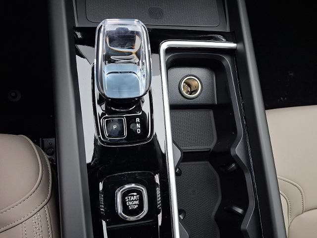 2026 Volvo XC60 Plug-In Hybrid T8 AWD Plus