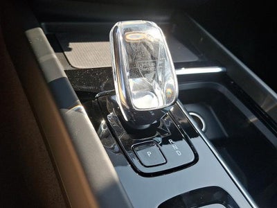 2026 Volvo XC60 Plug-In Hybrid T8 AWD Plus