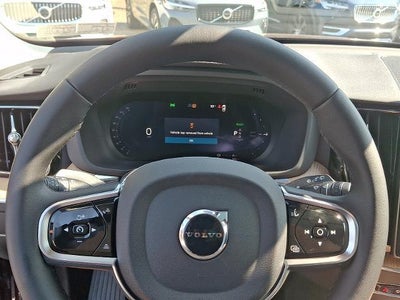 2026 Volvo XC60 Plug-In Hybrid T8 AWD Plus