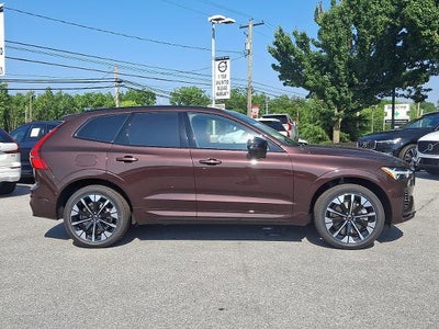 2026 Volvo XC60 Plug-In Hybrid T8 AWD Plus