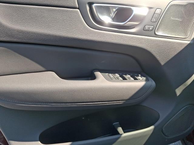 2026 Volvo XC60 Plug-In Hybrid T8 AWD Plus