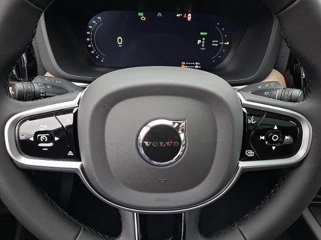2026 Volvo XC60 Plug-In Hybrid T8 AWD Plus