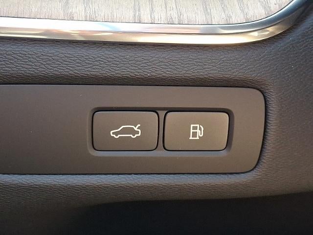 2026 Volvo XC60 Plug-In Hybrid T8 AWD Ultra