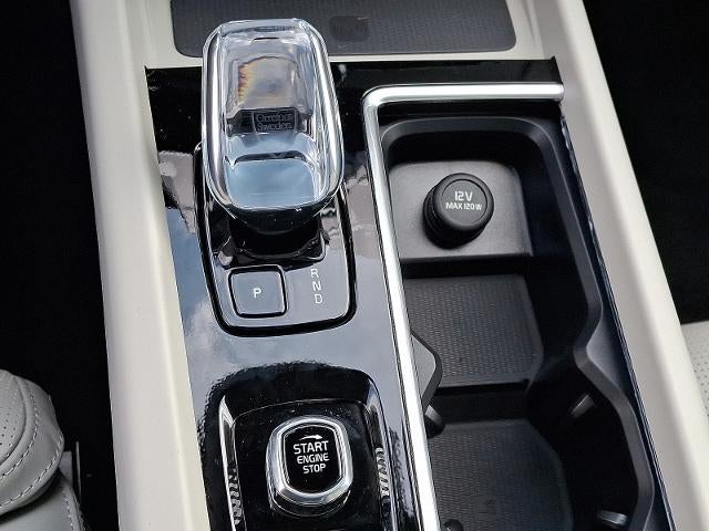 2026 Volvo XC60 Plug-In Hybrid T8 AWD Ultra