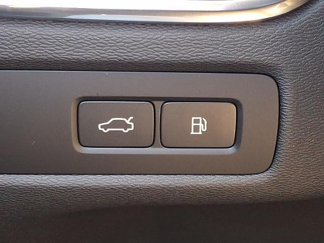 2026 Volvo XC60 Plug-In Hybrid T8 AWD Ultra