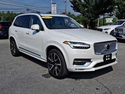 2024 Volvo XC90 B5 AWD Plus Bright Theme 7P