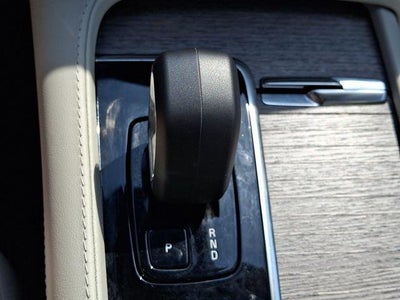 2024 Volvo XC90 B5 AWD Plus Bright Theme 7P