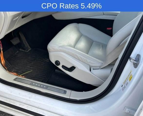 2024 Volvo XC90 B5 AWD Plus Bright Theme 7P