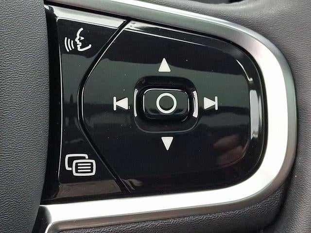 2023 Volvo XC60 B5 AWD Ultimate Bright Theme