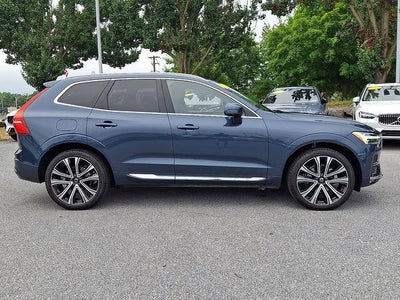 2023 Volvo XC60 B5 AWD Ultimate Bright Theme