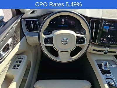 2023 Volvo XC60 B5 AWD Ultimate Bright Theme