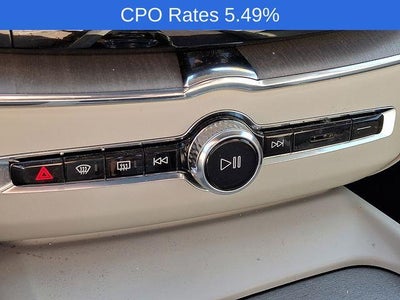 2023 Volvo XC60 B5 AWD Ultimate Bright Theme