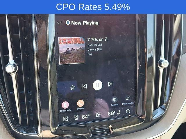 2023 Volvo XC60 B5 AWD Ultimate Bright Theme