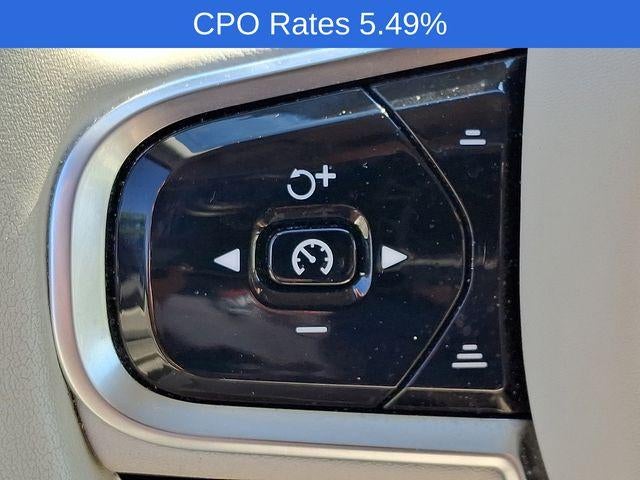 2023 Volvo XC60 B5 AWD Ultimate Bright Theme
