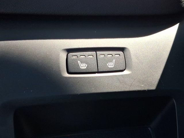 2024 Volvo XC60 B5 AWD Core Dark Theme