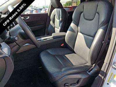 2024 Volvo XC60 B5 AWD Core Dark Theme