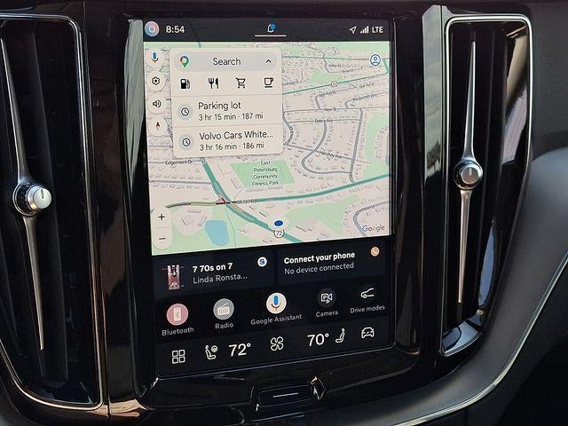 2024 Volvo XC60 B5 AWD Core Dark Theme