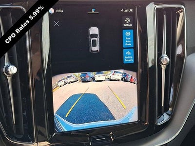 2024 Volvo XC60 B5 AWD Core Dark Theme