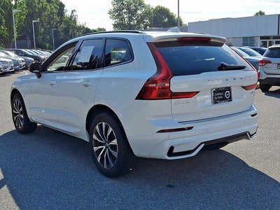 2024 Volvo XC60 B5 AWD Core Dark Theme