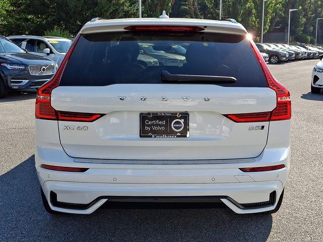 2024 Volvo XC60 B5 AWD Core Dark Theme