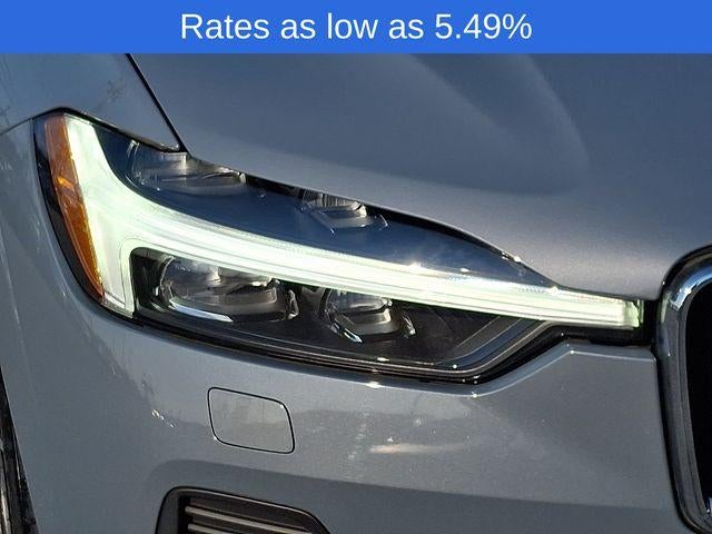 2022 Volvo XC60 B5 AWD Momentum