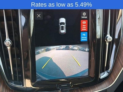 2022 Volvo XC60 B5 AWD Momentum