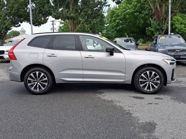 2024 Volvo XC60 B5 AWD Plus Dark Theme