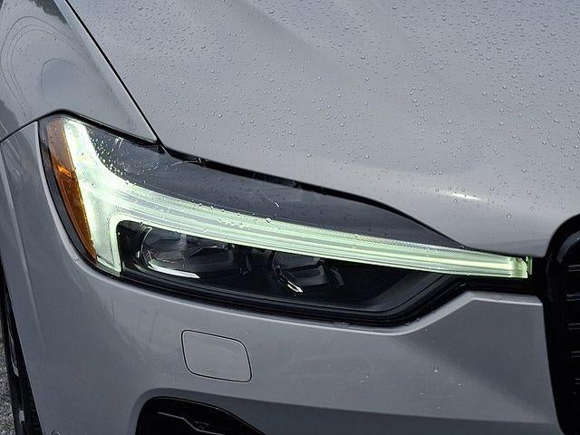 2024 Volvo XC60 B5 AWD Plus Dark Theme