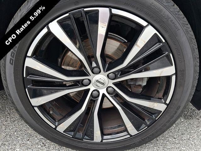 2024 Volvo XC60 B5 AWD Plus Dark Theme