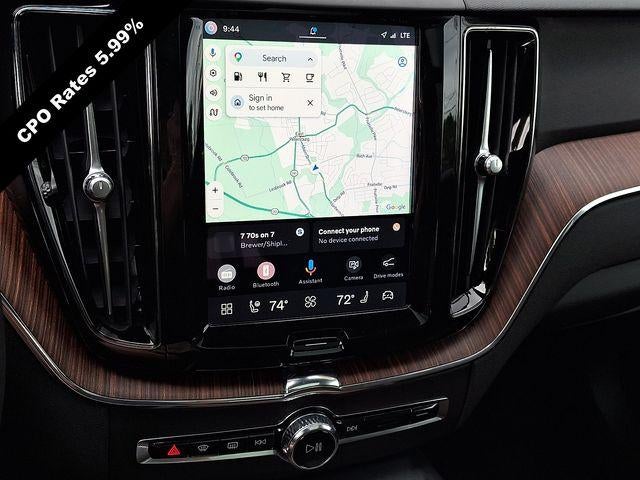 2024 Volvo XC60 B5 AWD Plus Dark Theme