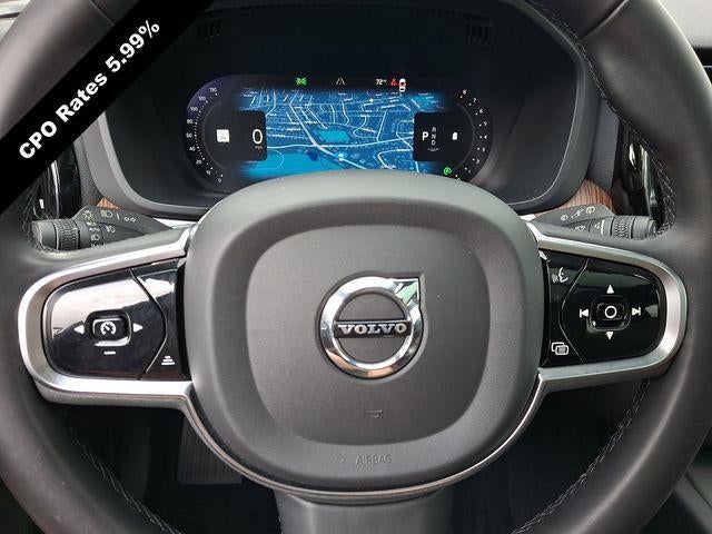 2024 Volvo XC60 B5 AWD Plus Dark Theme