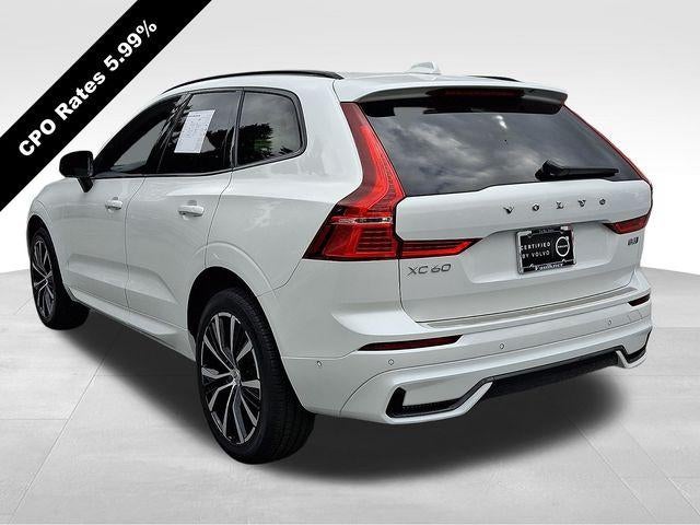 2024 Volvo XC60 B5 AWD Plus Dark Theme