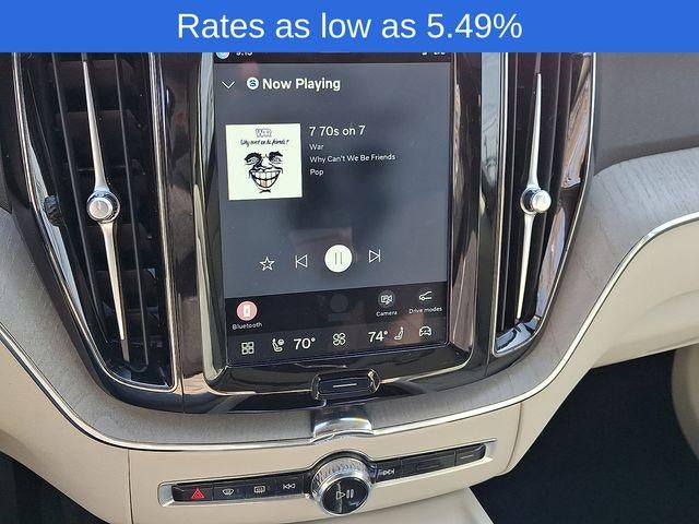 2024 Volvo XC60 B5 AWD Plus Dark Theme