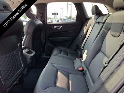 2024 Volvo XC60 B5 AWD Plus Dark Theme