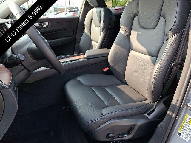 2024 Volvo XC60 B5 AWD Plus Dark Theme