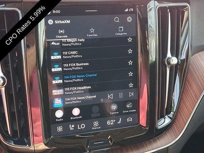 2024 Volvo XC60 B5 AWD Plus Dark Theme