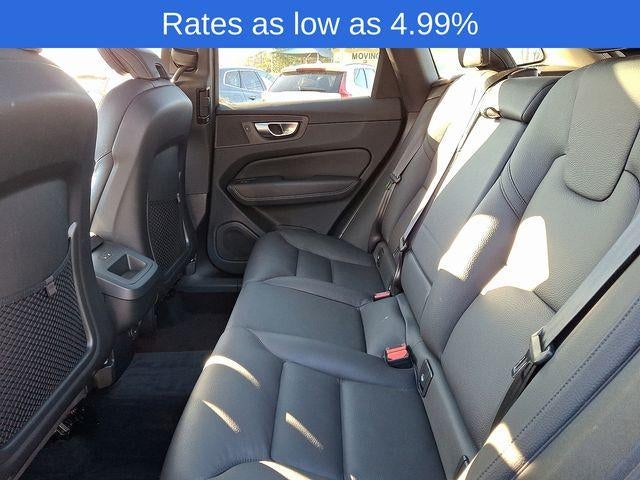 2024 Volvo XC60 B5 AWD Plus Dark Theme