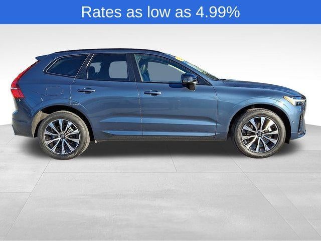 2024 Volvo XC60 B5 AWD Plus Dark Theme