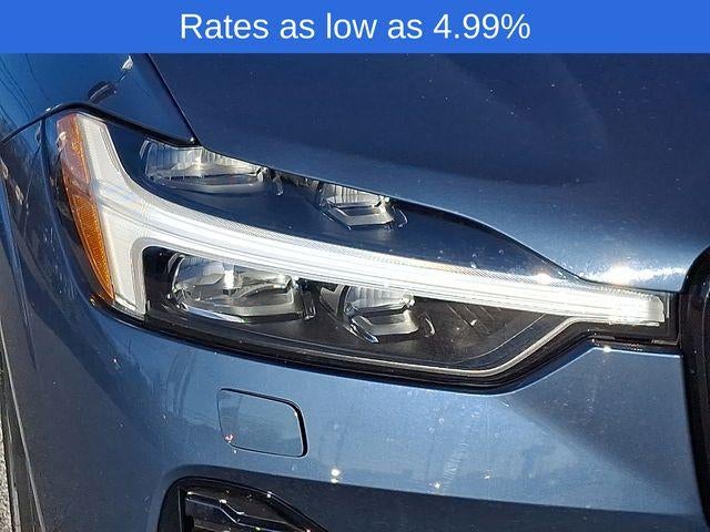 2024 Volvo XC60 B5 AWD Plus Dark Theme