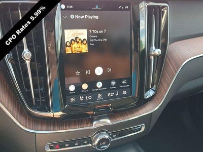 2024 Volvo XC60 B5 AWD Plus Dark Theme